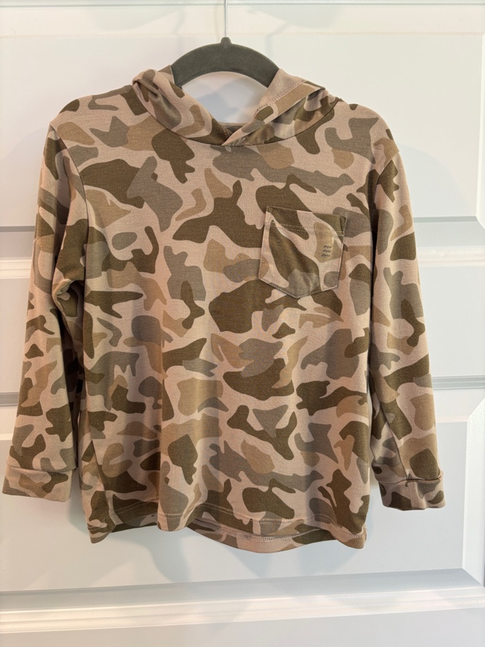 Free Fly Toddler Bamboo Shade Hoodie in Camo print. Size 4t